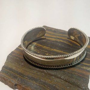Sold!🎉 Sterling Silver Large Cuff Bracelet with Rope Details .925. New & 🤩